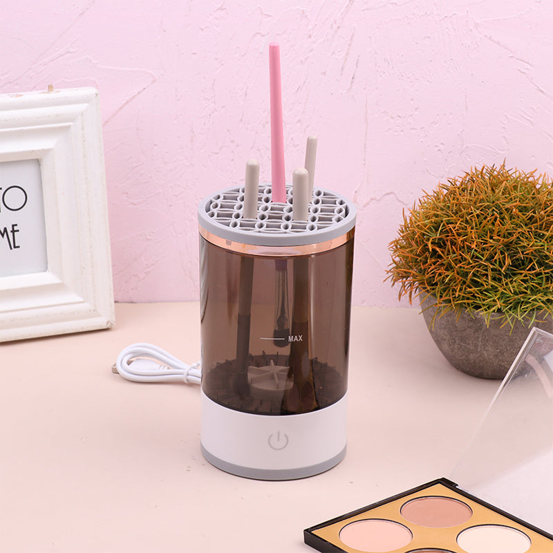 Portable makeup cleaner